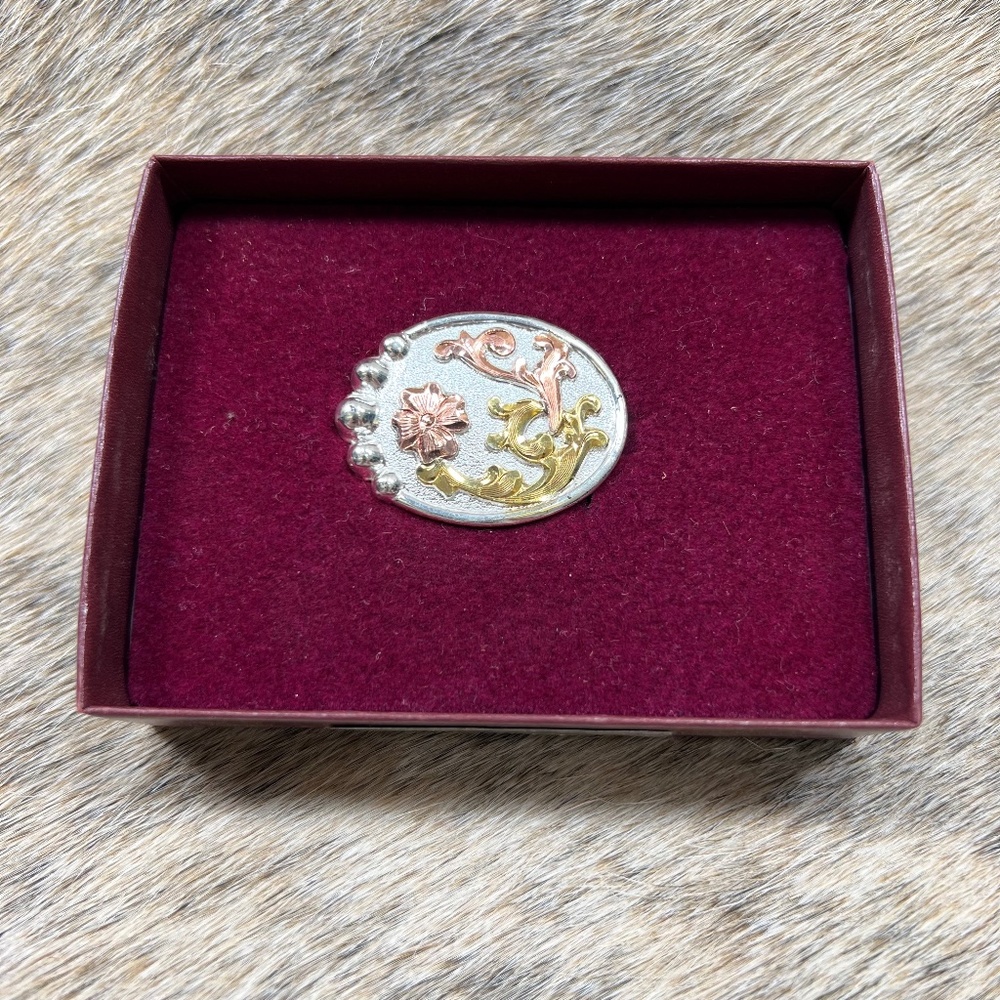 Vintage Circle Y Silver Western Collar Clip